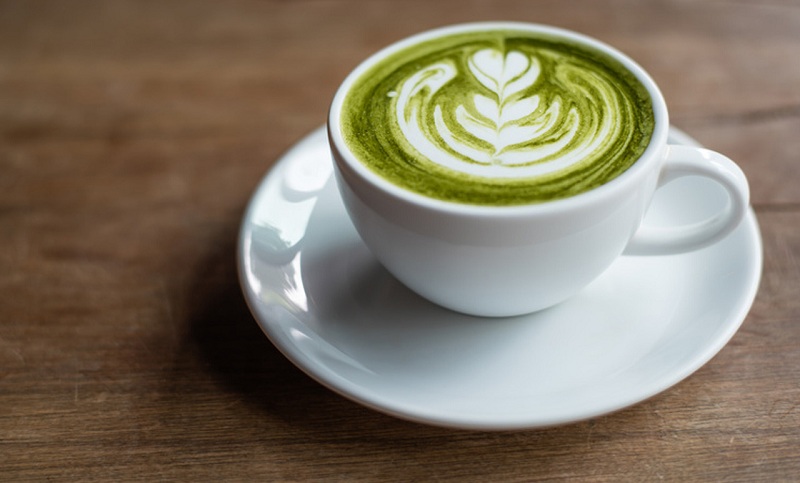 Matcha latte nóng