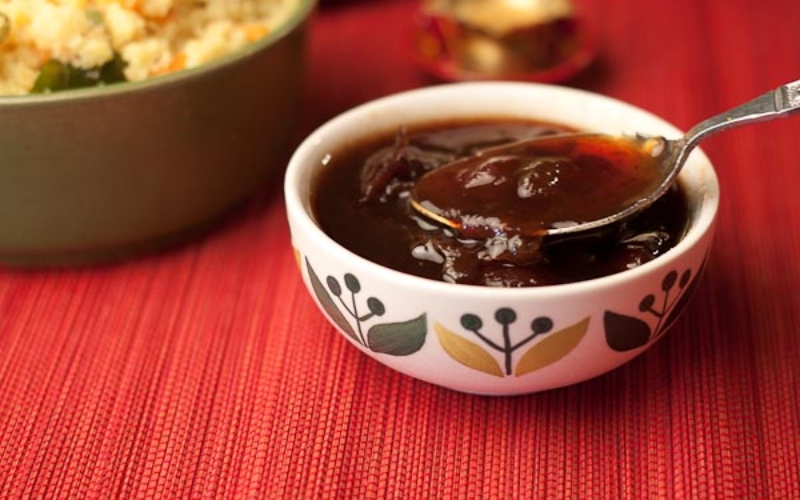 Sốt me chua ngọt