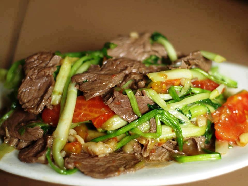Thịt bò xào cần tỏi