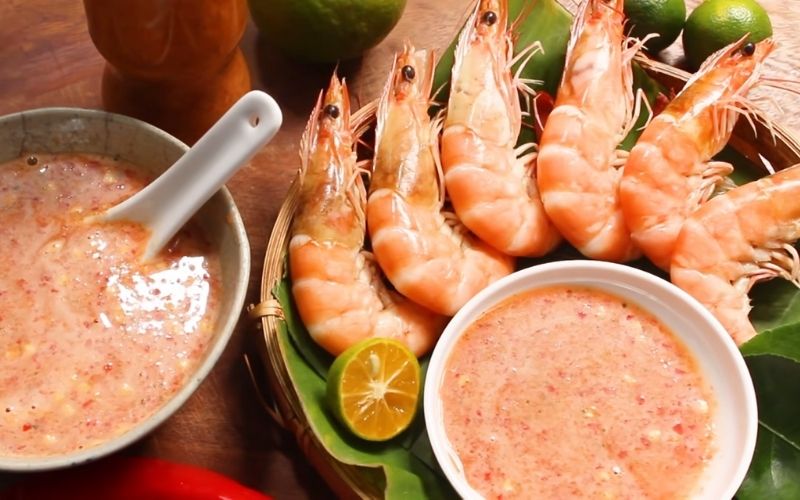 Tôm luộc chấm muối tiêu chanh