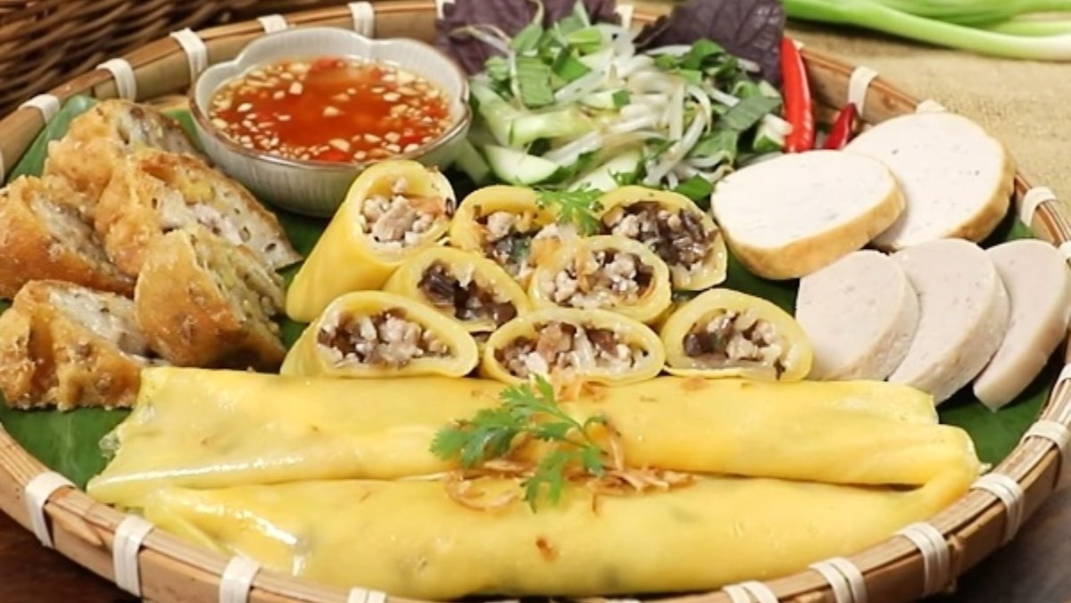 Bánh cuốn trứng