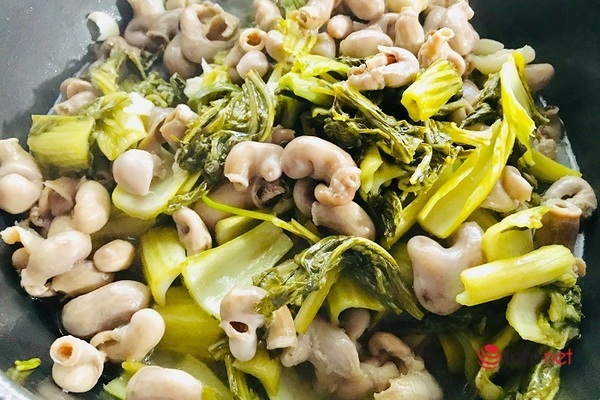 Bao tử cá xào dưa cải chua