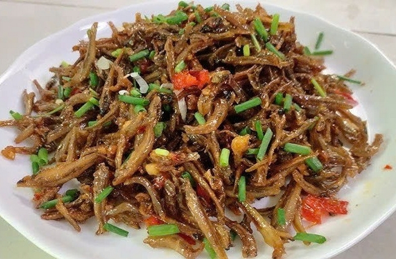 Cá linh khô rim đường thốt nốt