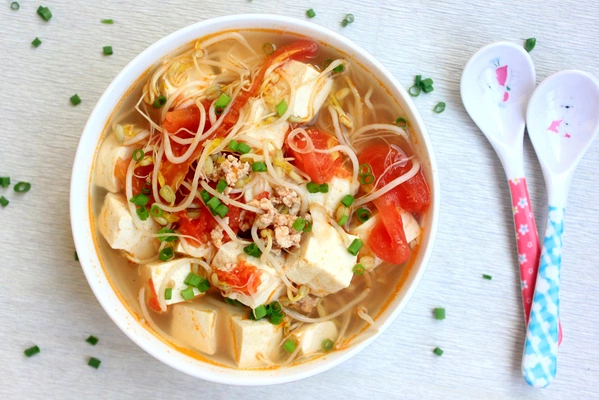 Canh giá đỗ nấu đậu hũ