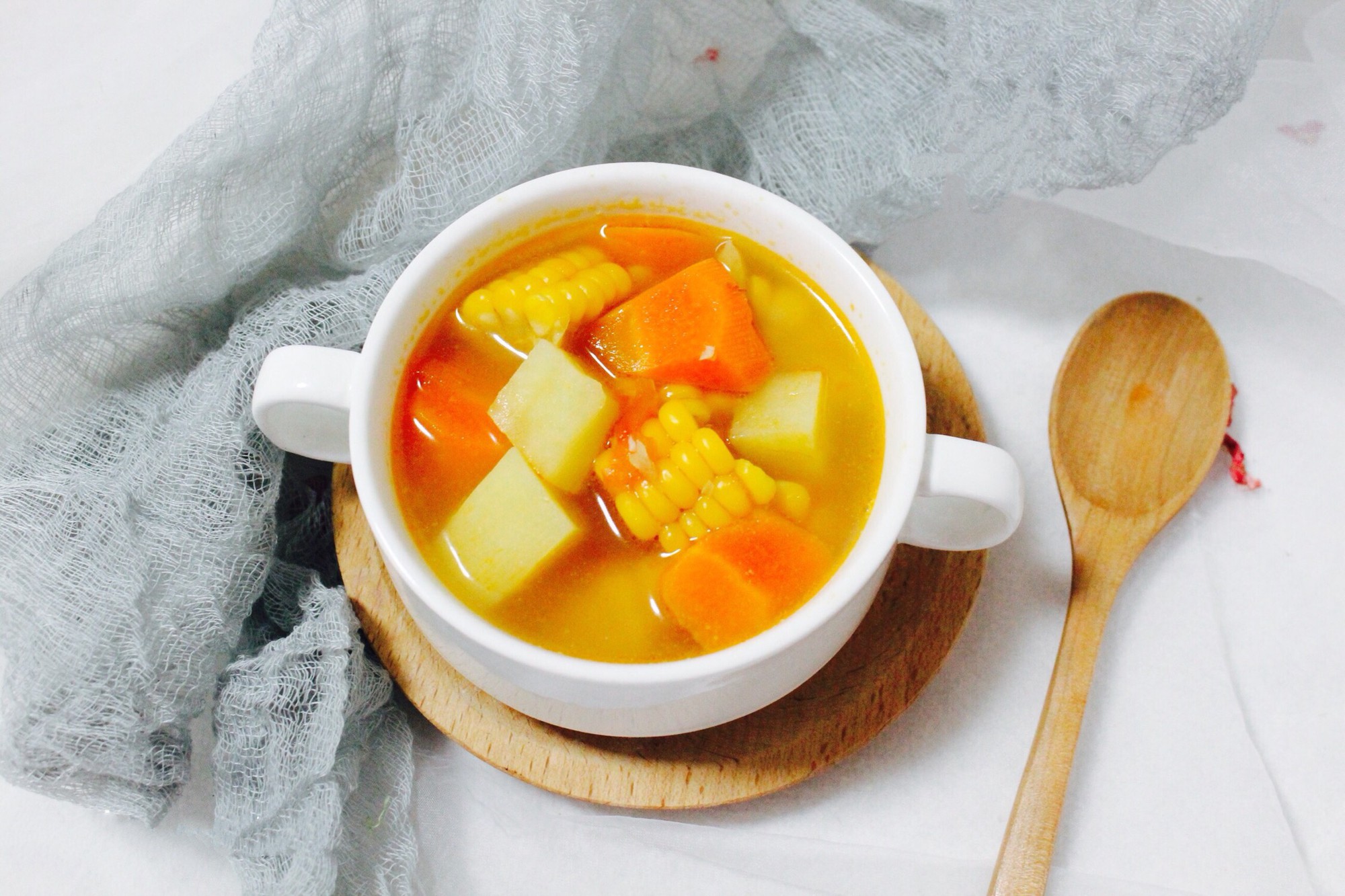 Canh khoai tây cà rốt chay