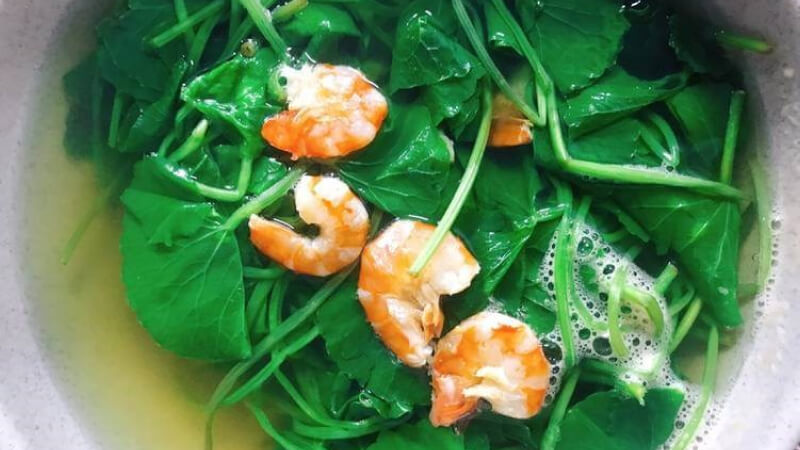 Canh rau sam nấu tôm khô nhạt