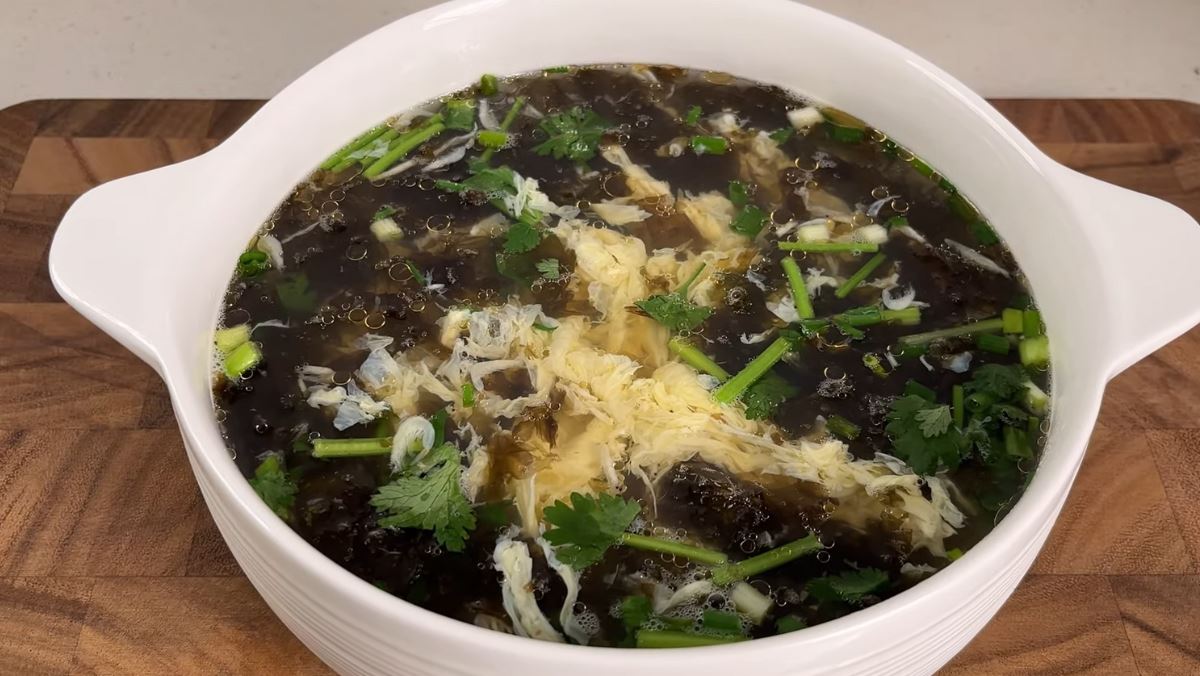 Canh rong biển trứng