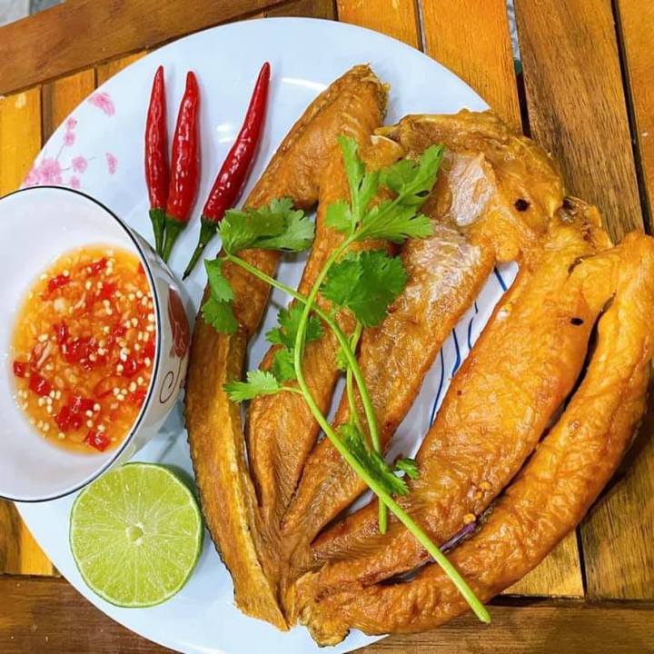 Khô cá lóc nướng xé phay