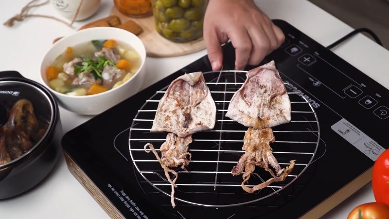 Mực nướng bếp điện