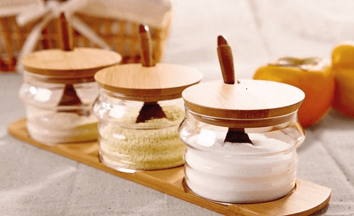 Muối / nước mắm / hạt nêm